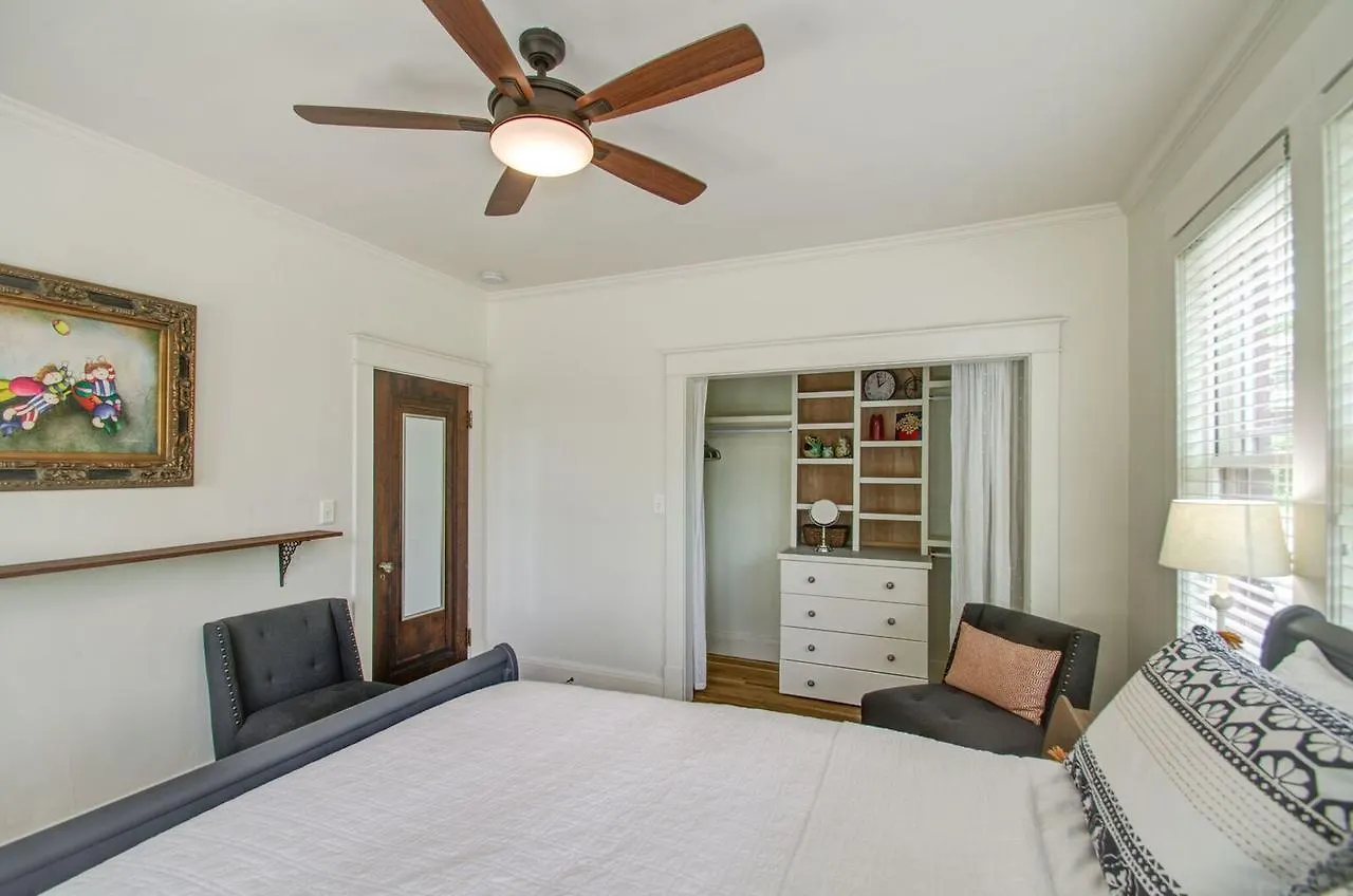 *** Bed & Breakfast Belmont Blvd Bed And Breakfast Nashville United States