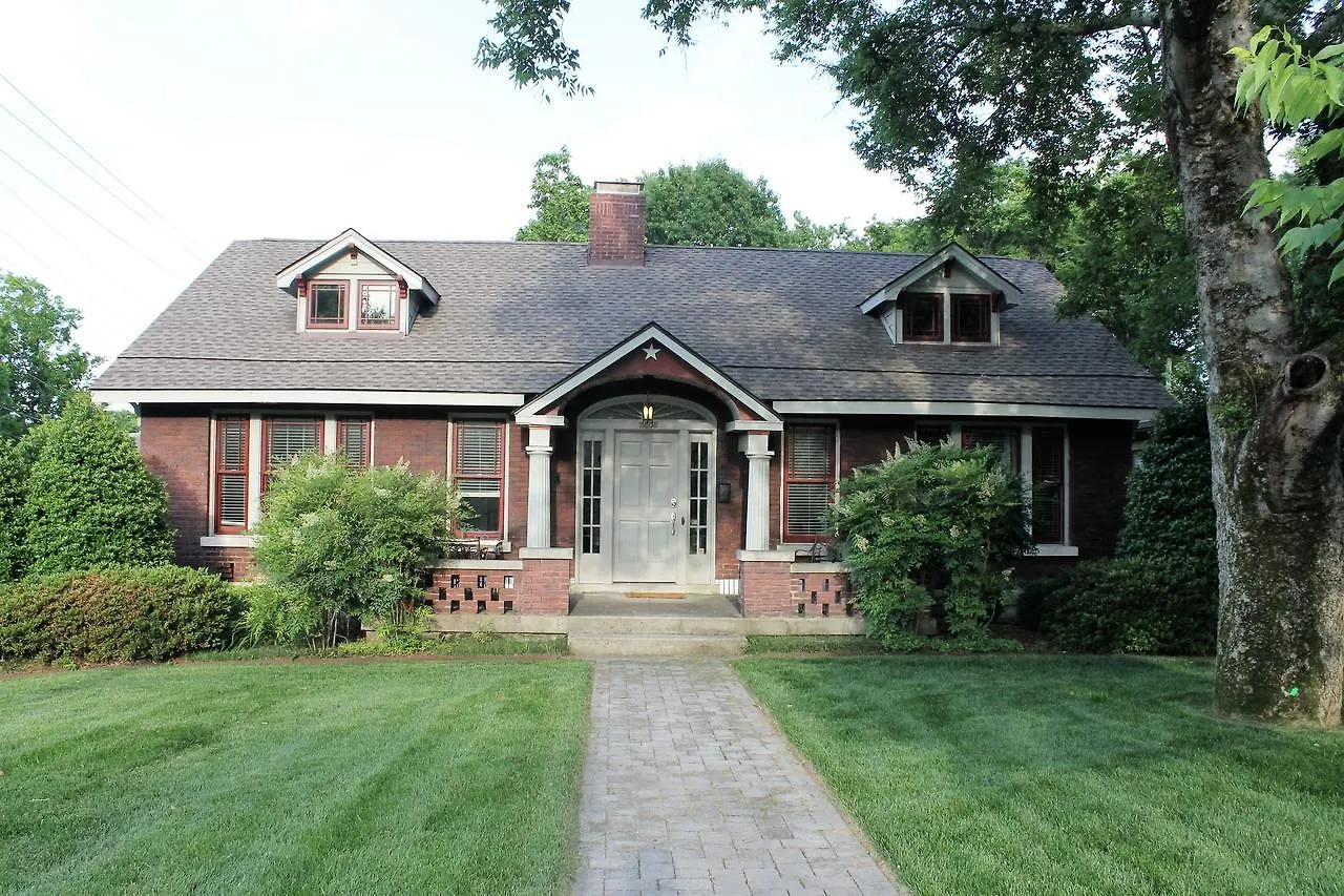 Belmont Blvd Bed And Breakfast Nashville
