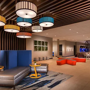 Hotel Glo Western Airport