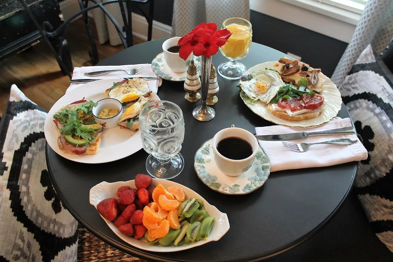 Belmont Blvd Bed And Breakfast Nashville